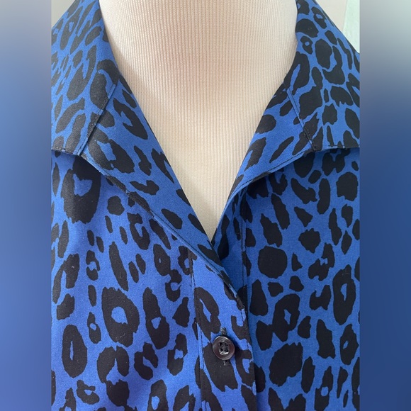 Chico’s Effortless Rita LS Enamel Blue Shirt - Picture 7 of 9